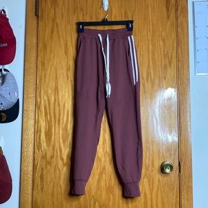 Buffbunny Joggers Size Small - Wine/ Maroon